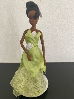 Disney Store 2013 Tiana Doll Princess and the Frog Green Masquerade Dress