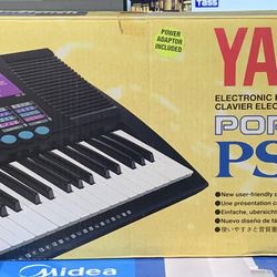 Yamaha Electronic Keyboard