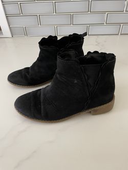 Girls Black Booties Size 2