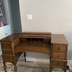 Antique Cron Kills (CK) Mahogany Spinet 1900’s Desk