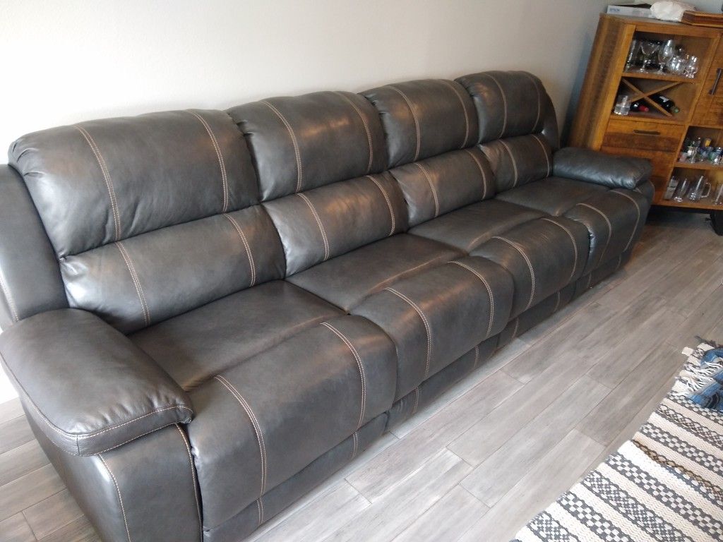 Extra Long Leather Sofa w/ Pushbutton Recliners for Sale in Cypress