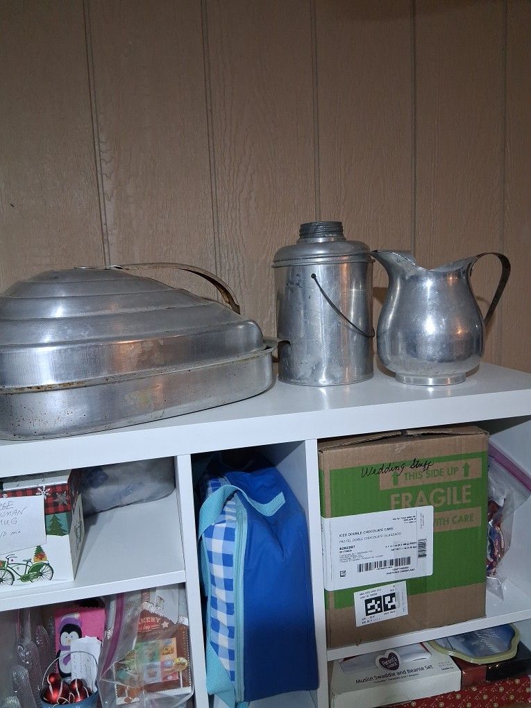 Vintage Alum. Roaster. Pitcher. Thermos