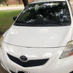 2011 Toyota Yaris