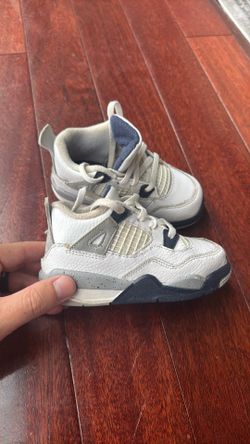 Jordan Retro 4  Midnight Navy 8c