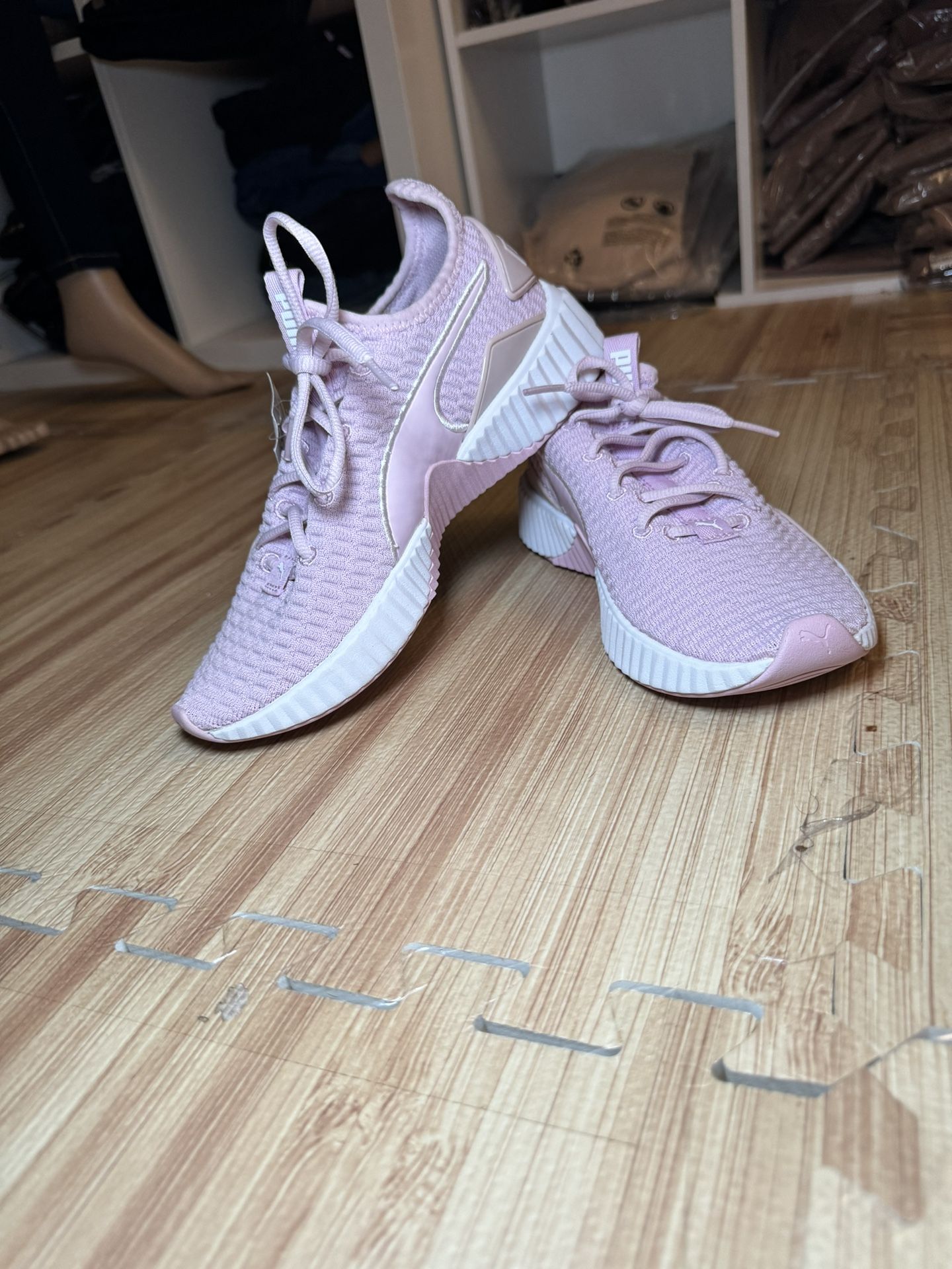 New Puma Women Shoes Size 6. 1/2