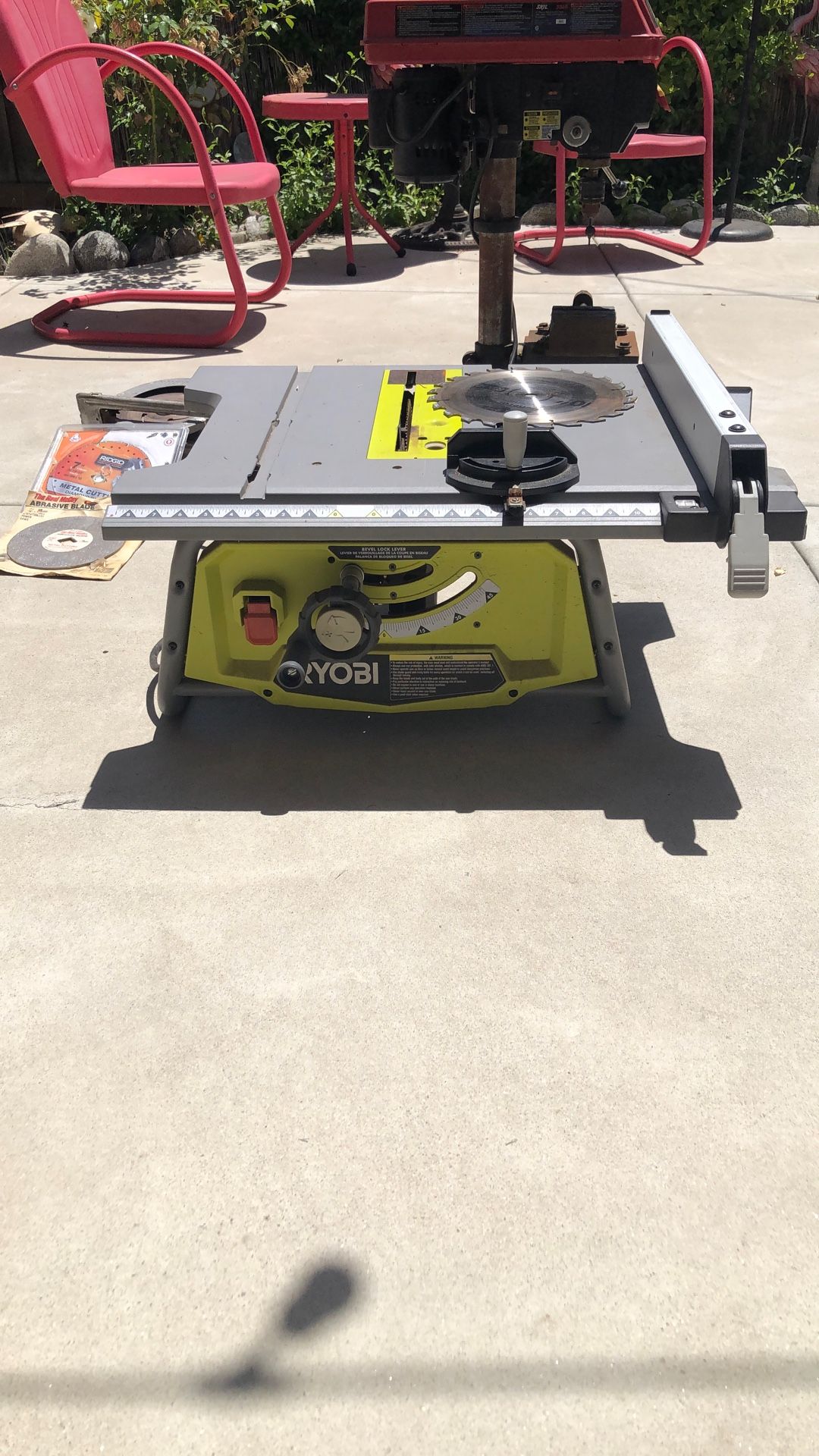 Ryobi 10” Table Saw 1 extra blade good condition