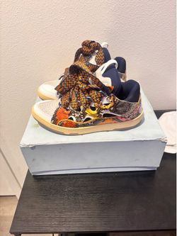 Lavin Shoe