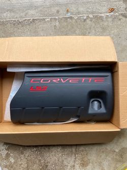 Corvette engine cover