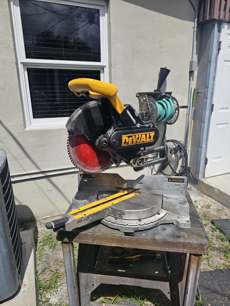Dewalt 12miter Saw