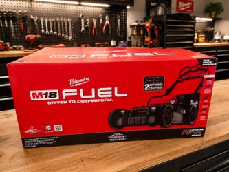 Milwaukee M18 FUEL 21” Self-Propelled Dual Battery Lawn Mower Kit with REDLITHIUM FORGE HD12.0 batteries included