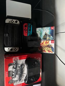 Nintendo Switch OLED Bundle - 4 Controllers, 2 Games, Case & Box