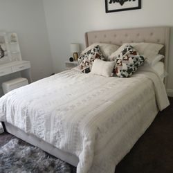 Queen Bed