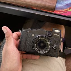 Fujifilm X20