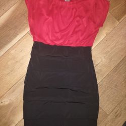 Juniors Black And Red Dress