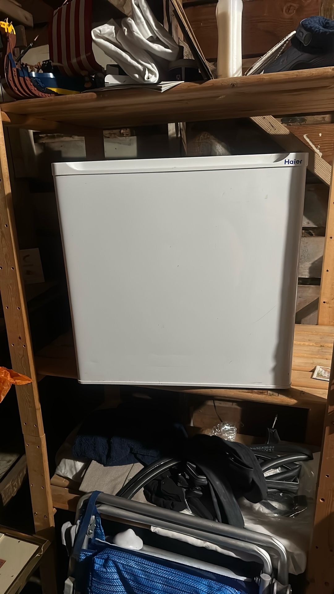 Mini Fridge Haier 1.7 Cu. ft