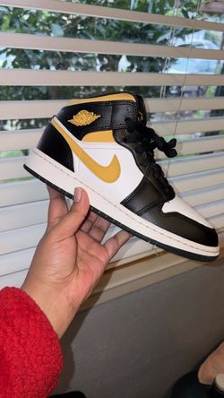 Nike mid size 4.5