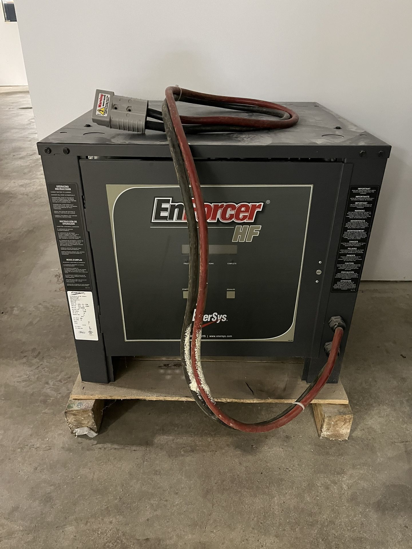 Enersys Fork Lift Charger