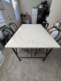 Table - white marble