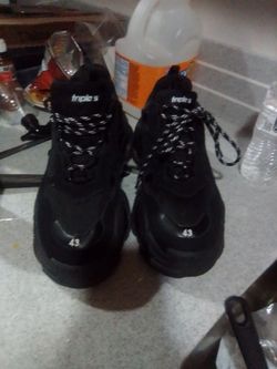 Balenciaga Triple S Sneakers Size 43 Black