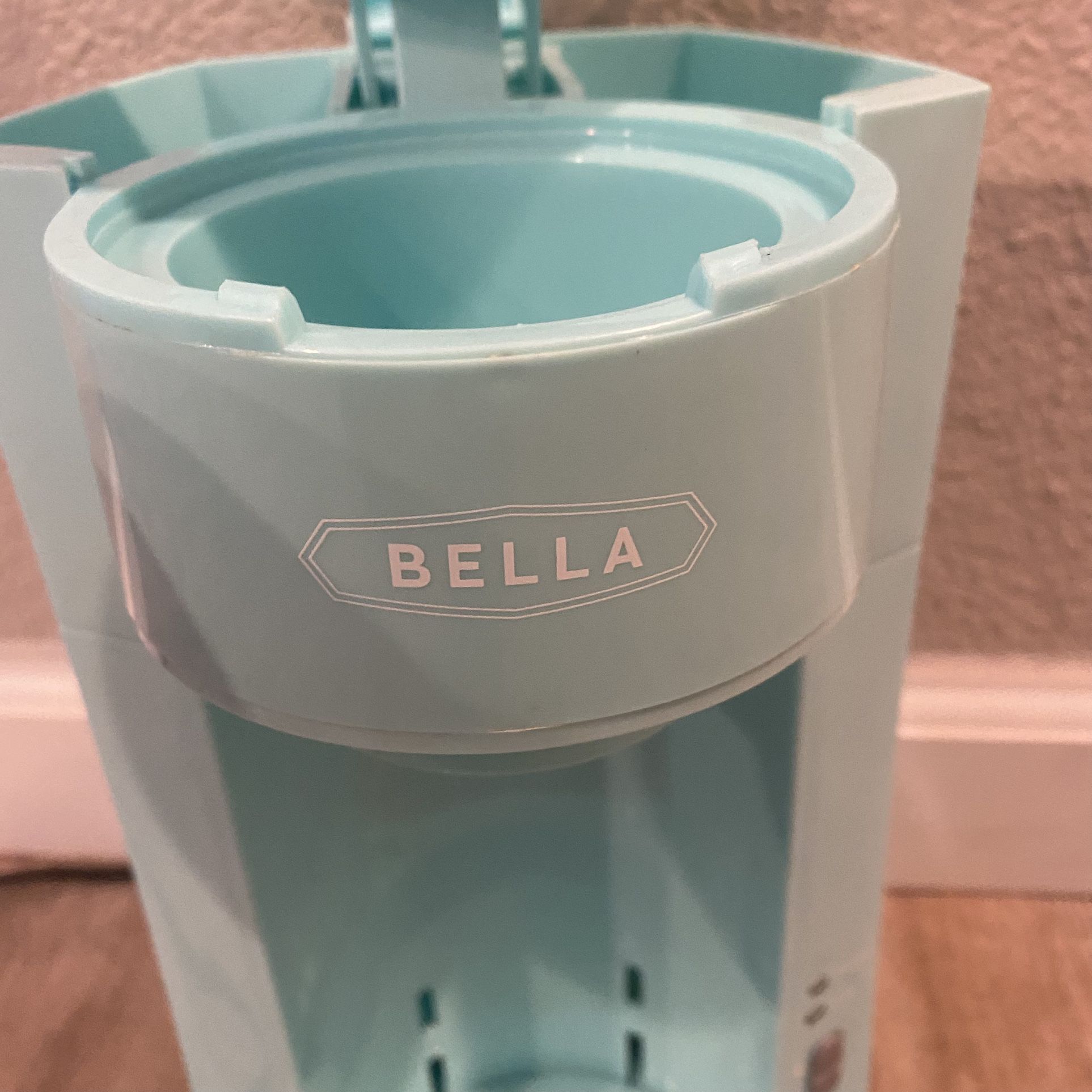 Bella Dualbrew Single Serve Coffee Maker TSK-1157 Aqua for Sale in Turlock,  CA - OfferUp