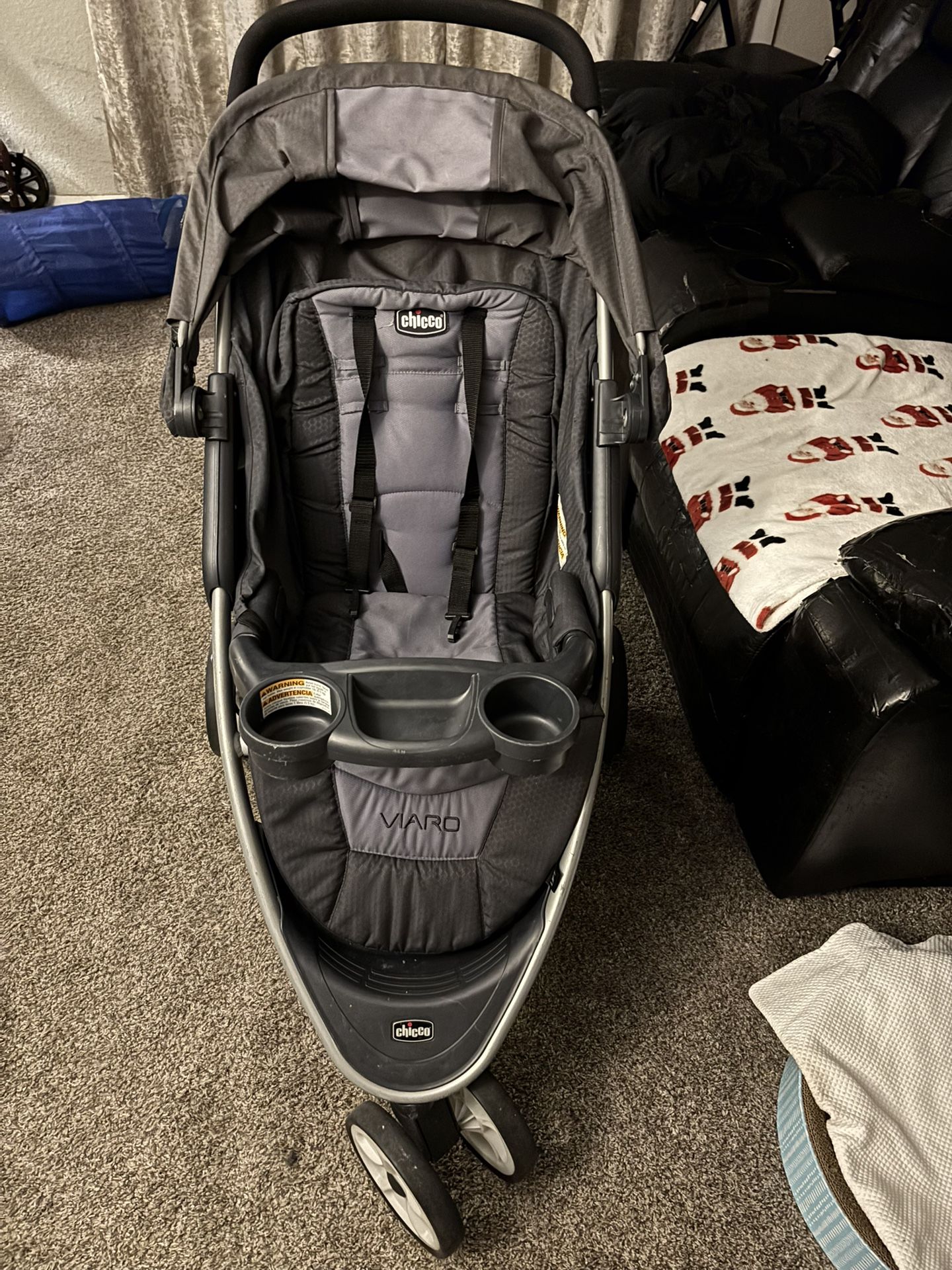 Chicco Viaro Light Weight Quick- Fold Stroller. Like New. No Stains, Clean, Grey Color