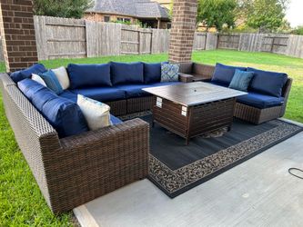 ASHLEY SIGNATURE PATIO SET WITH FIRE PIT