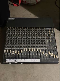 Mackie Pro 16 Channel mixer