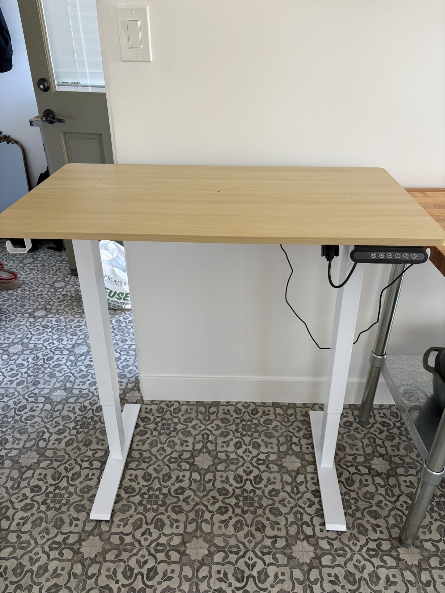Standing Height Adjustable Desk 