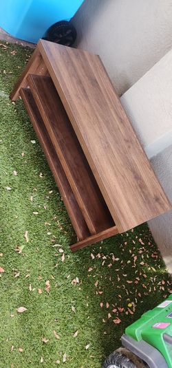 Free TV stand