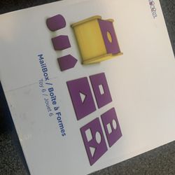 Montessori mailbox shape toy 