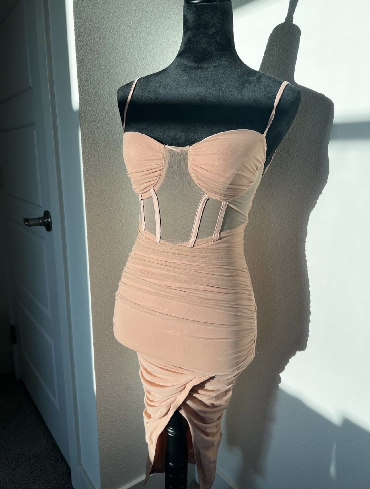 Ladies Peach Nude-Tone, Skin Tight Rouged Body-Con Dress SHEIN | Small Like New