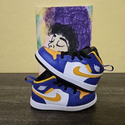 Size 8c - Kids Lakers Jordan 1's - $40