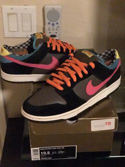 puente camarera negativo Nike sb dunk "720" sz 10.5 gold box series /also more pink, gold and blue  box sbs. for Sale in Phoenix, AZ - OfferUp