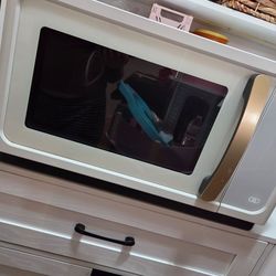 Microwave Beautiful by Drew Barrymore