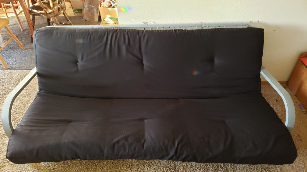 Futon couch / bed