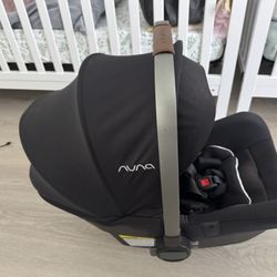 Nuna Car Seats + 3 Bases 