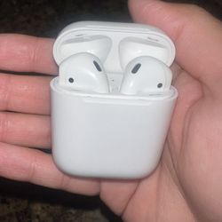 AirPods