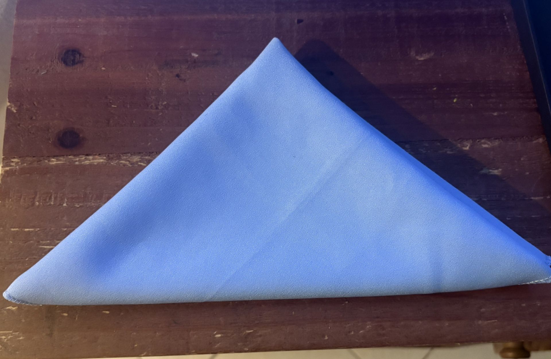200 Baby Blue Polyester Party Napkins