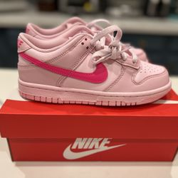 Nike Dunk Low Triple Pink 
