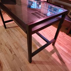 Chic Glasstop Desk