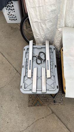 Infiniti Door Sill Plate Set