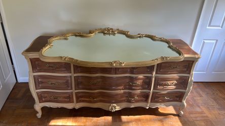 French Provincial Bedroom set