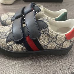 Gucci Ace GG Supreme Sneakers