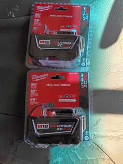 Milwaukee battery m18