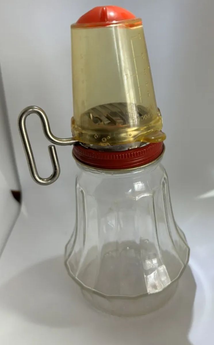 Vintage grinder. Excellent condition.