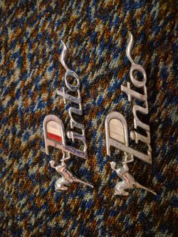 Pinto, Ford, Fairlane emblems