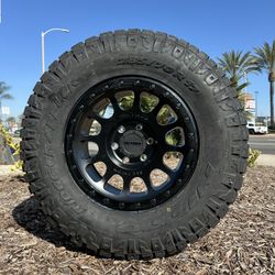 17” METHOD 305 DOUBLE BLACK 285/70/17 NITTO RIDGE GRAPPLER 