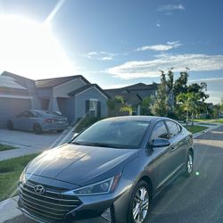 Hyundai Elantra Límit 2019