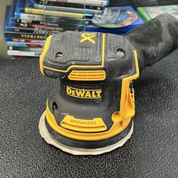 DEWALT 20V MAX Orbital Sander, Tool Only DCW210