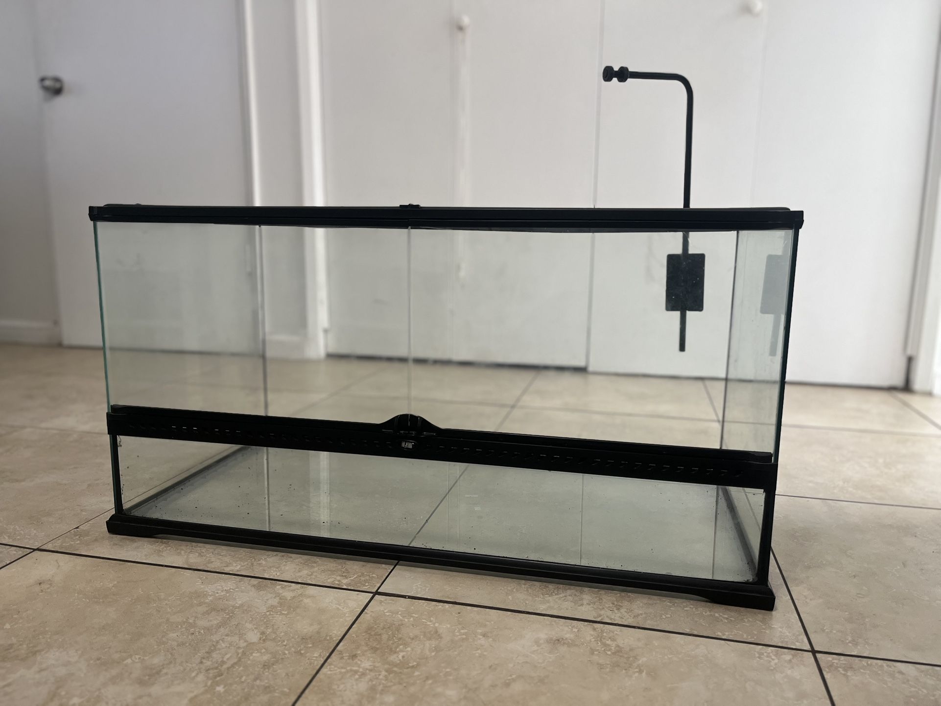 36x18x18 Exo terra Enclosure